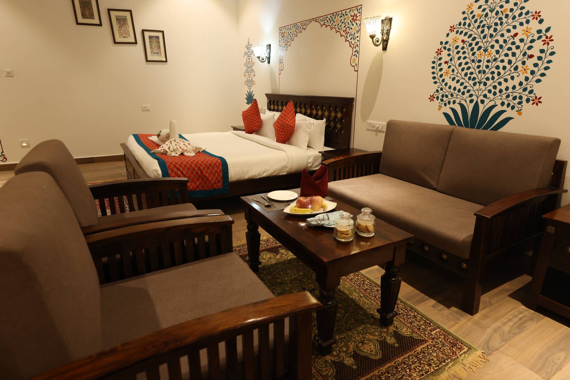 Premium Family Room View 6